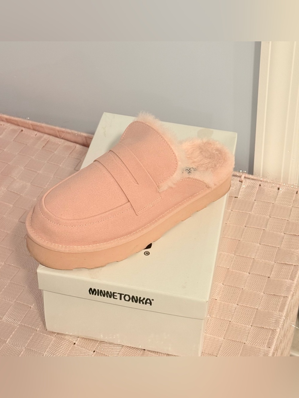 Minnetonka Pink Faux-Fur Clog Mule